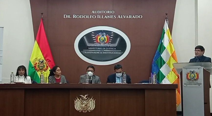 Ministerio de Justicia entrega personería jurídica a la Asociación Nacional de Notarios 