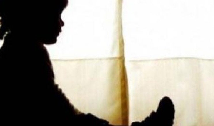 Justicia dicta 30 años de cárcel para mujer que asesinó a su hija en El Alto