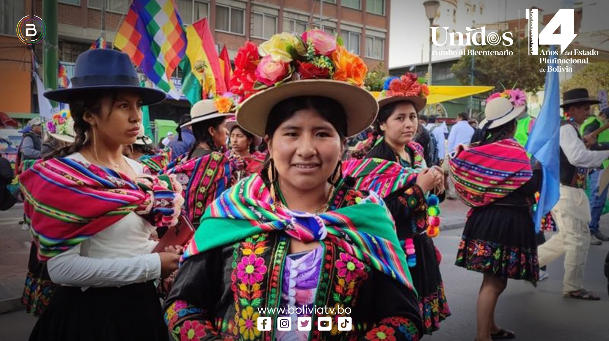 La diversidad cultural del país rinde homenaje a los 14 años del Estado Plurinacional