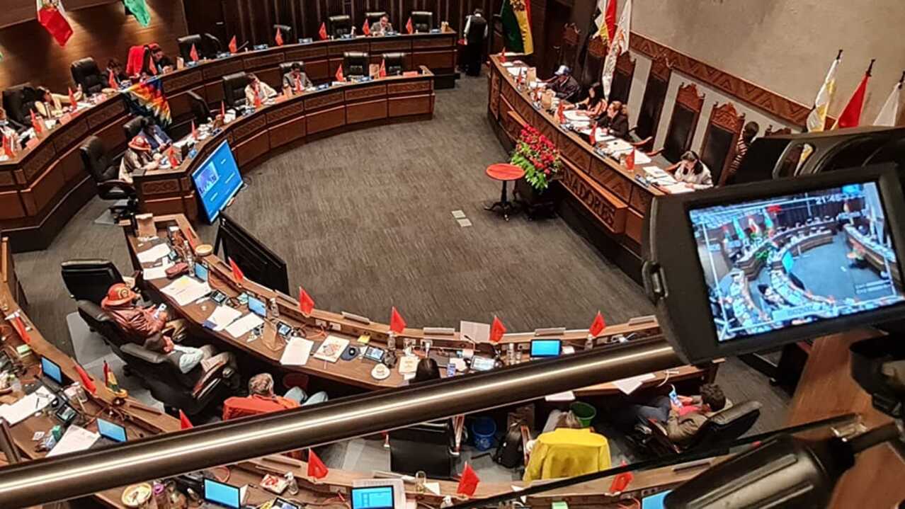 Senado ratifica ascenso a generales de las FFAA y la Policía
