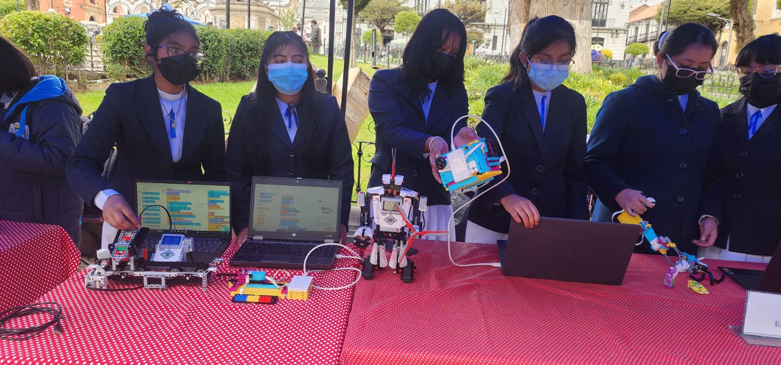 Educación presenta programa para actualizar de forma continua a los maestros en temas de la nueva currícula