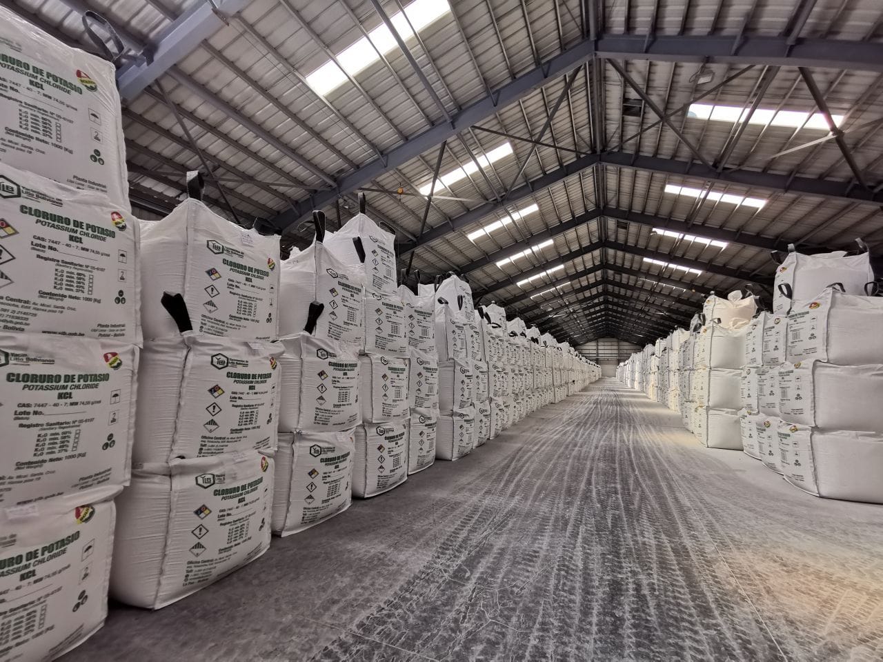 YLB cierra el 2022 con un récord de ingresos de Bs 555 millones por ventas de litio y potasio