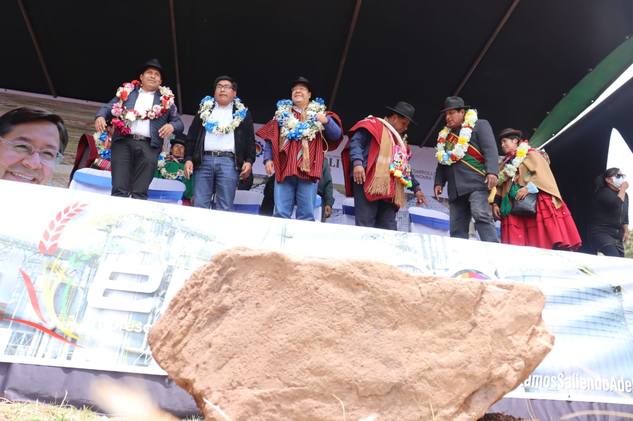 Presidente Arce da inicio a la construcción de una moderna Planta Piscícola en La Paz en la que se invertirá Bs 87,7 millones.