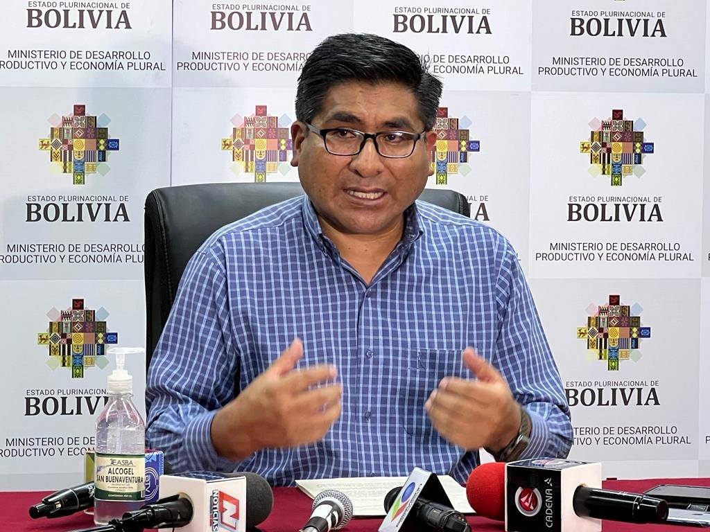 Ministro de Desarrollo Productivo: Aunque nos amenacen, no vamos a sufrir de hambre