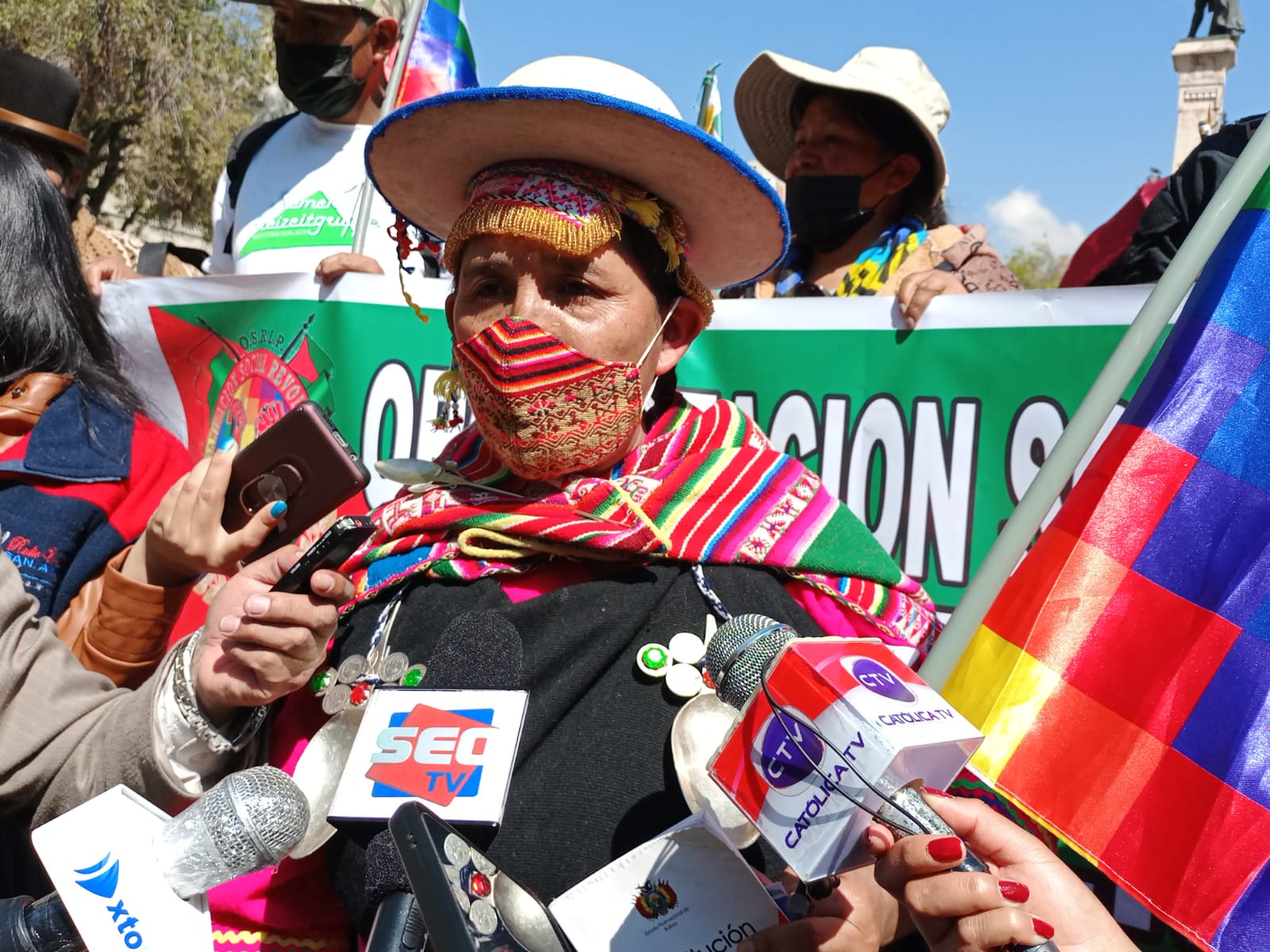 Exdiputada Lidia Patty denuncia persecución por personas afines a Camacho 