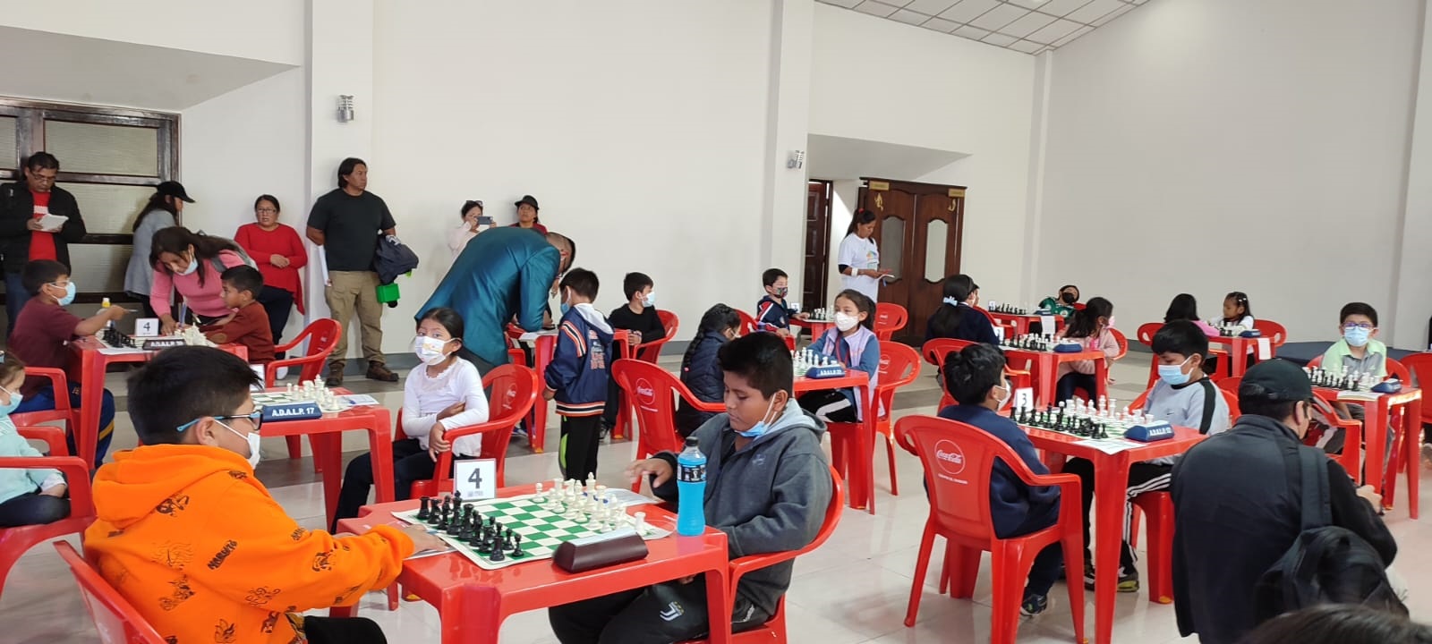 Más de 100 ajedrecistas de Bolivia compitieron rumbo al Panamericano