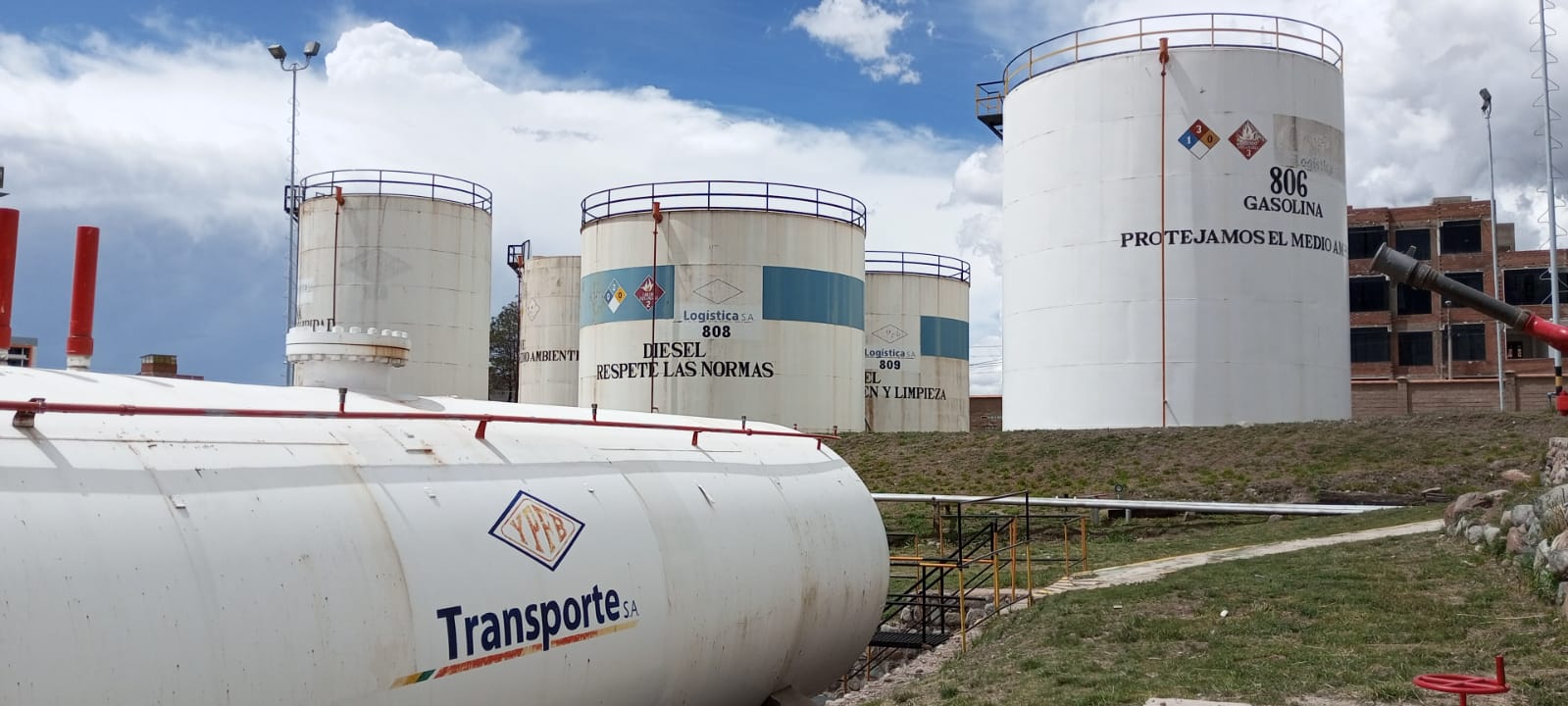 YPFB programa simulacro contra incendios y evacuación en la Planta de Almacenaje de Potosí