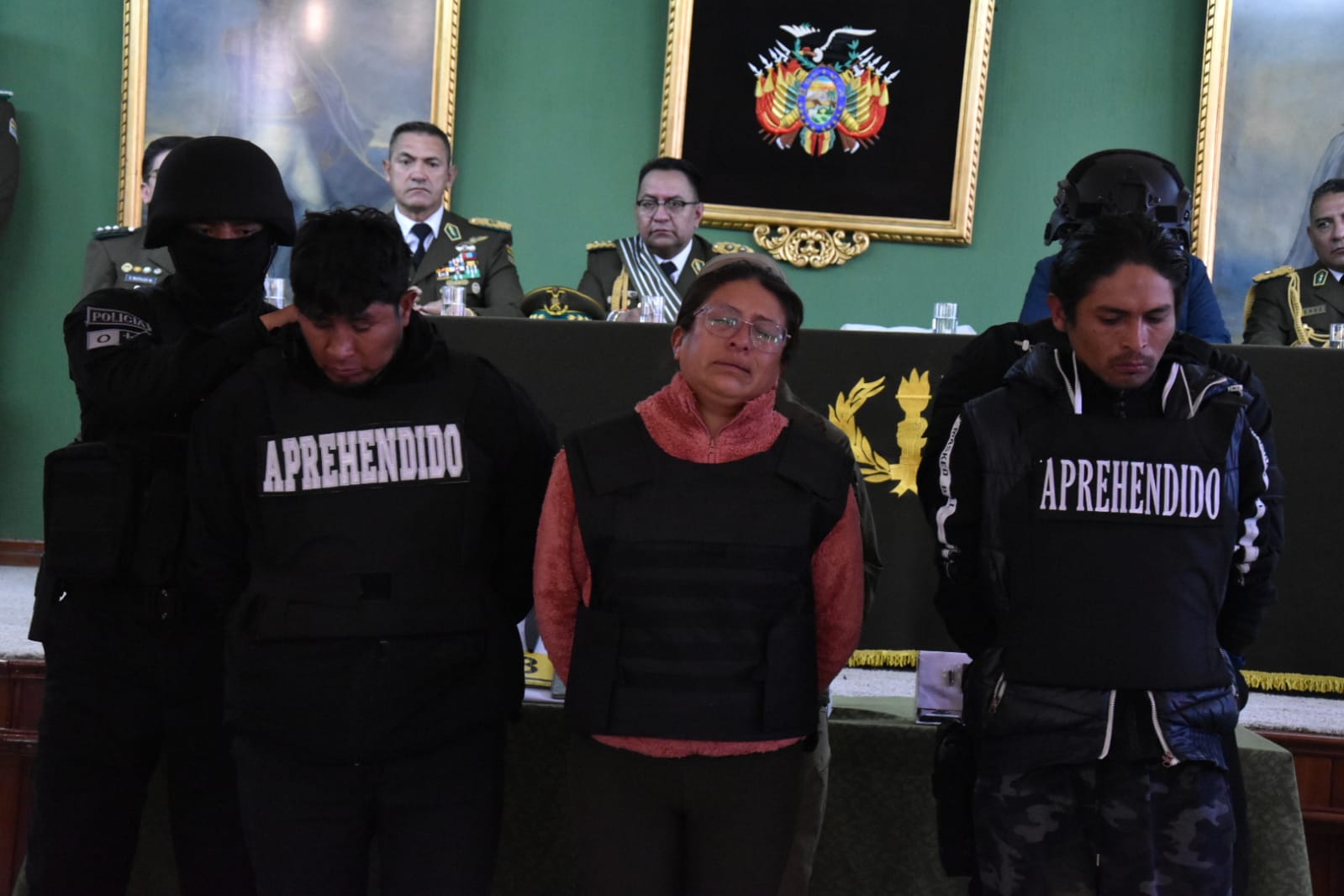 Policía aprehende a otros tres implicados en el atraco armado a casas de cambio en El Alto