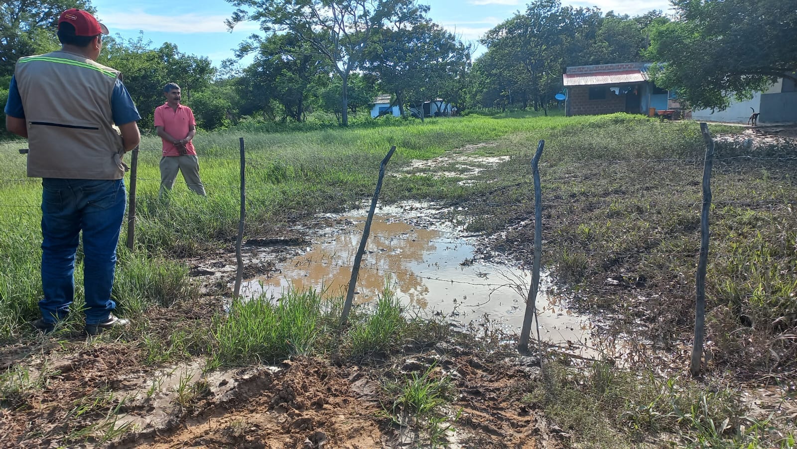 Gobierno envía 35 toneladas de ayuda humanitaria a 1.335 familias azotadas por las inundaciones en Santa Cruz 