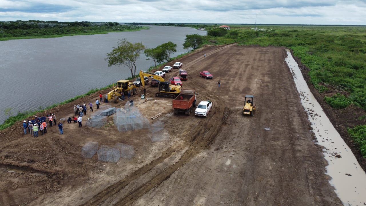 Inspeccionan el proyecto de construcción de un muelle en puerto Buch presentado por la ASP-B