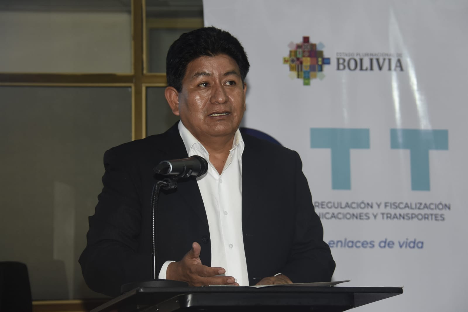 Ministro asegura transitabilidad en vía Santa Cruz – Cochabamba y cuestiona a gobernación cruceña