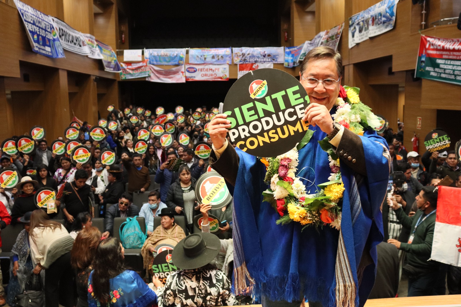 Gobierno afirma que proyección del BM consolida a Bolivia en el podio del crecimiento económico