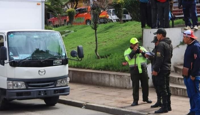 Docente universitaria fallece tras ser embestida por un camión, el conductor fue aprehendido 