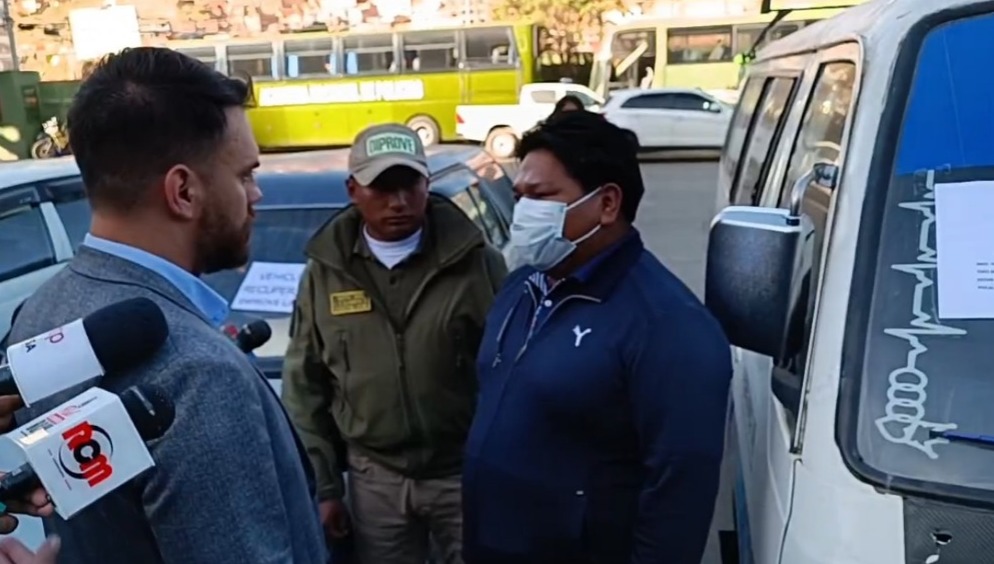 Recuperan 32 vehículos robados en La Paz