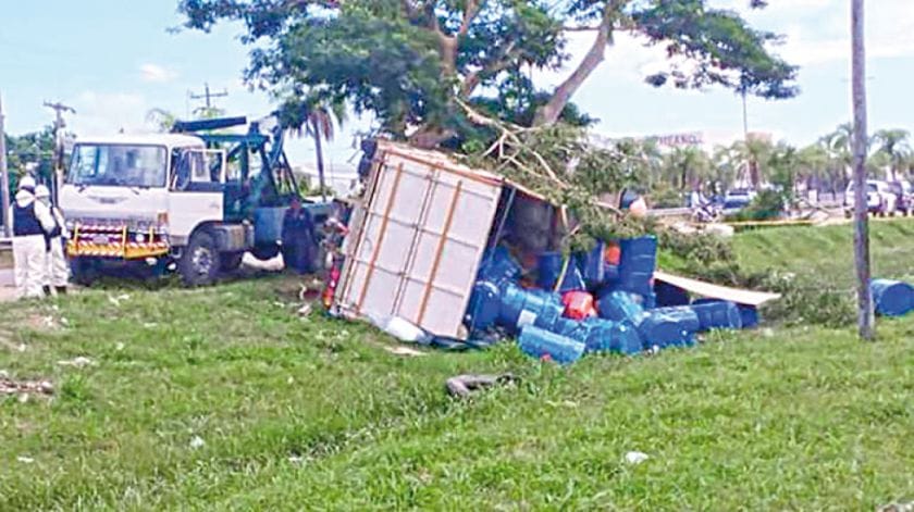 Fiscalía instruye investigación exhaustiva para dar con autores del transporte de precursores por el centro cruceño