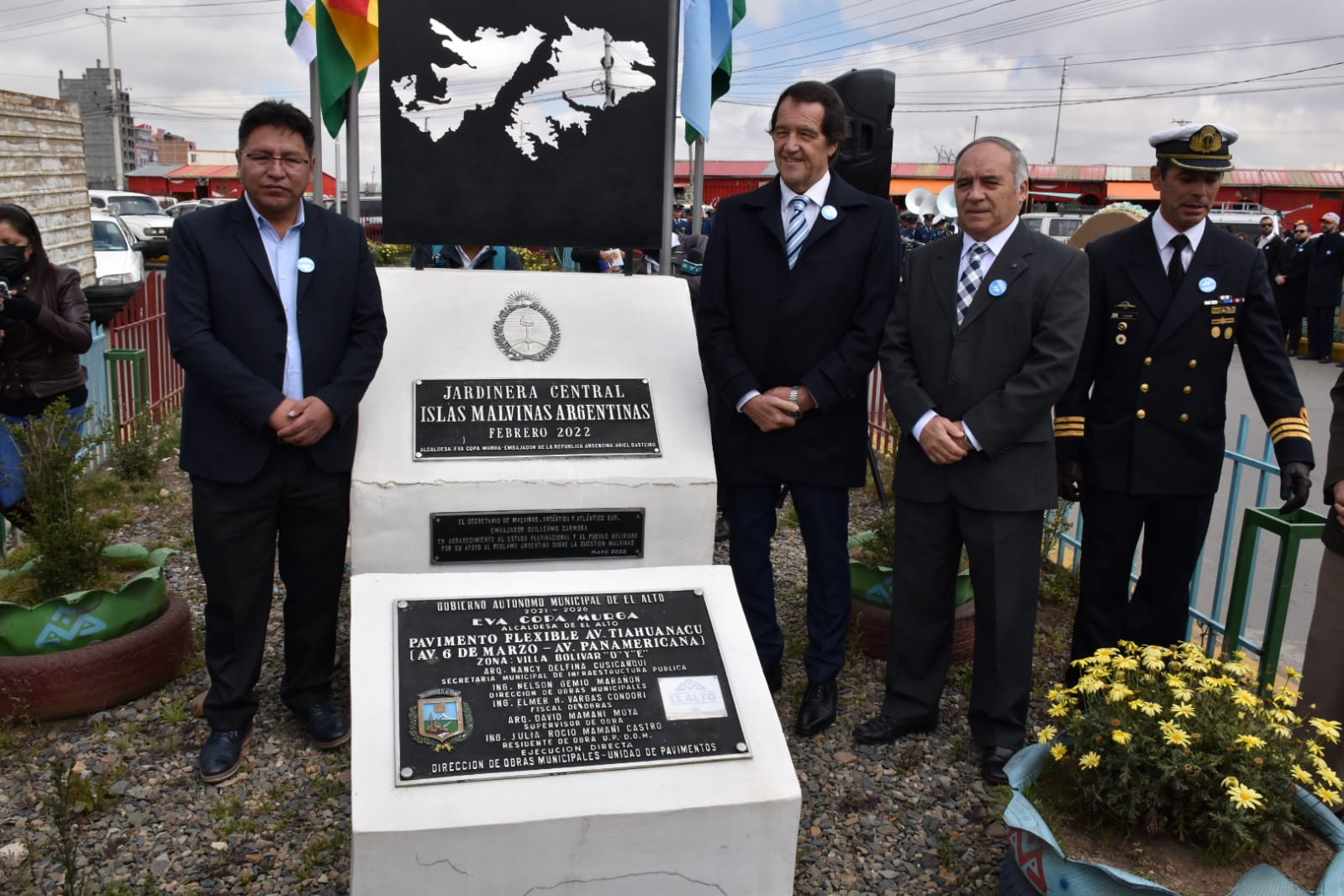 Bolivia y Argentina conmemoran el Día del Veterano y los Caídos en la Guerra de Malvinas