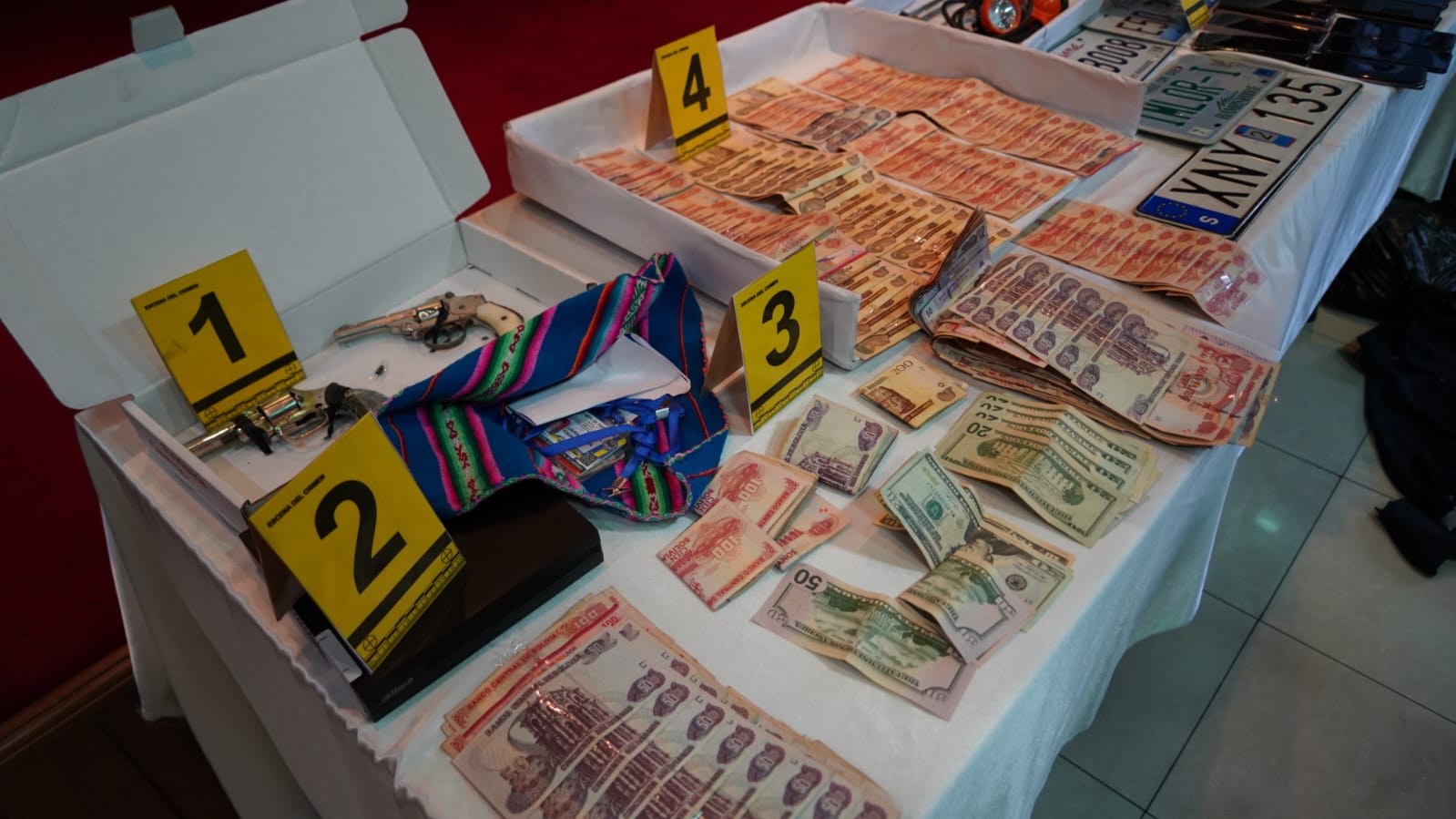 Desbaratan banda delincuencial que robó Bs 240.000 a dos adultos mayores en El Alto