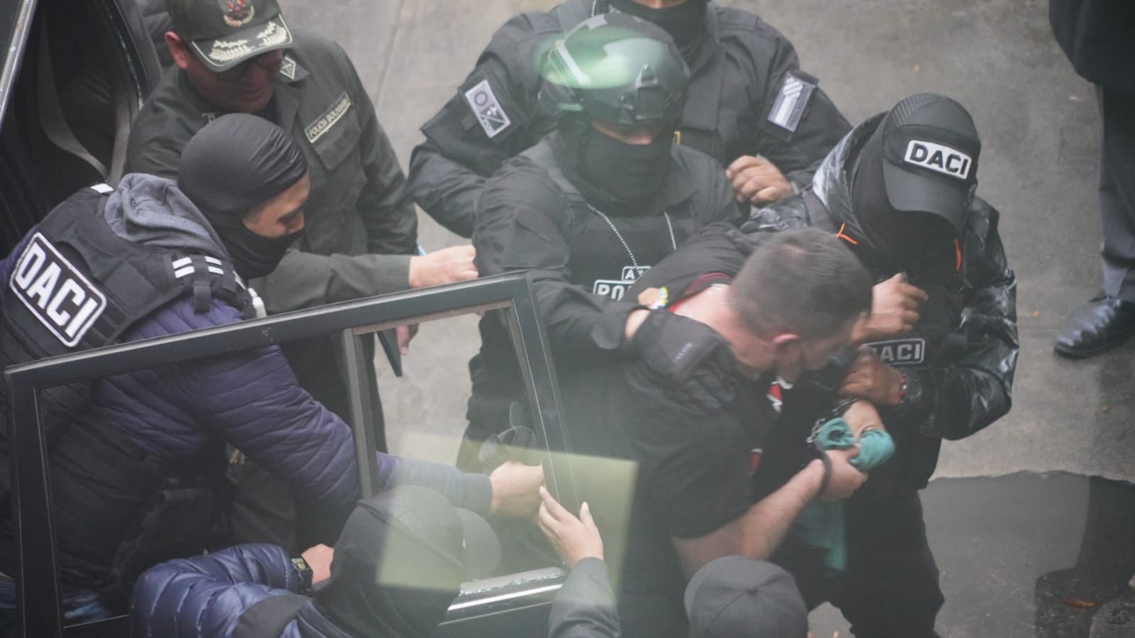 Policía denunciado por robo agravado en Santa Cruz está en celdas policiales, Fiscalía pide su detención