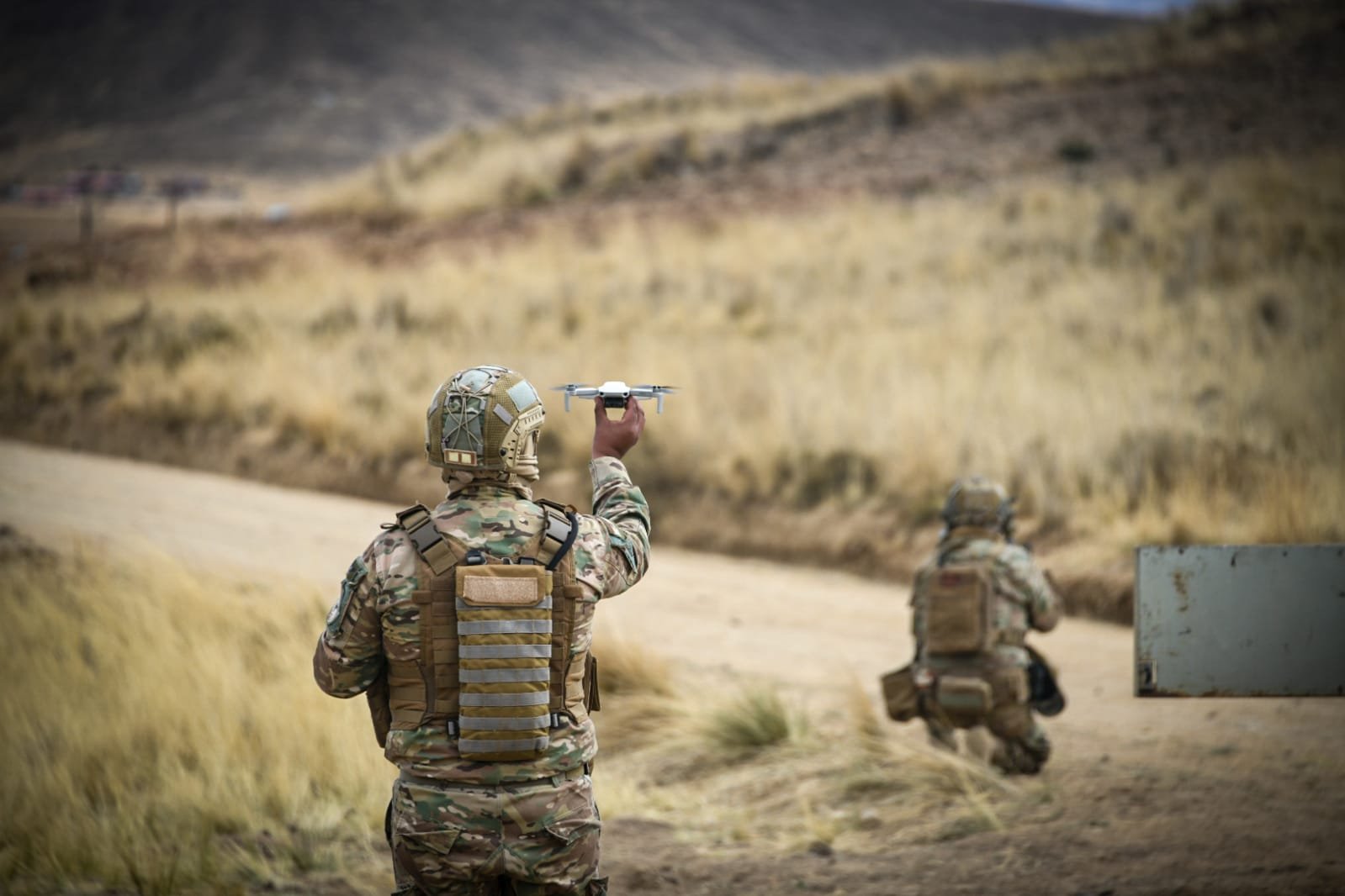 Militares concluyen curso de especialización para luchar contra el contrabando en Oruro