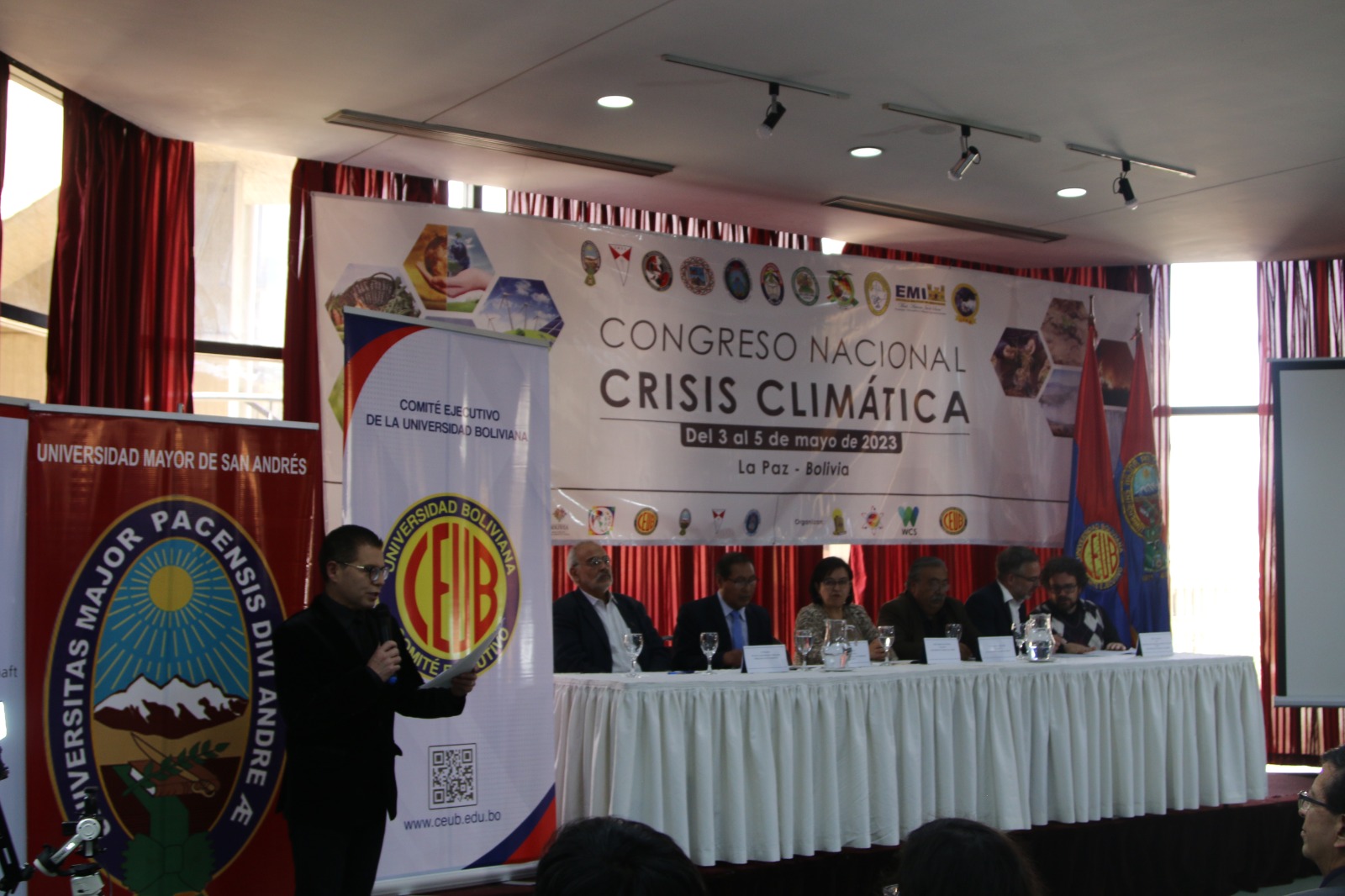 Universidades indígenas exponen temas sobre el cuidado ambiental en congreso nacional 