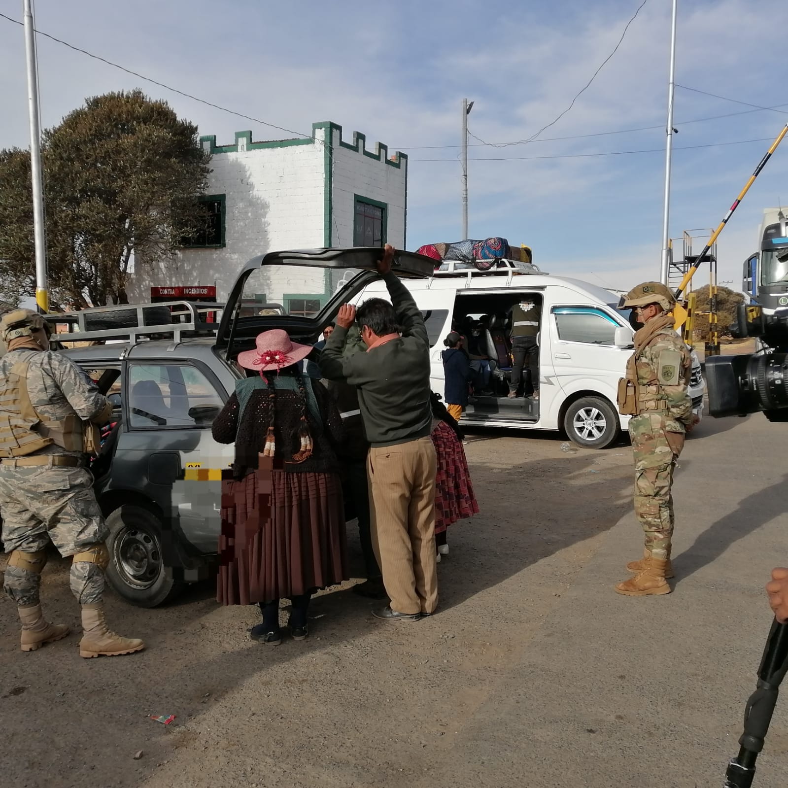 Militares redoblarán patrullajes y controles en fronteras para evitar el contrabando de huevo