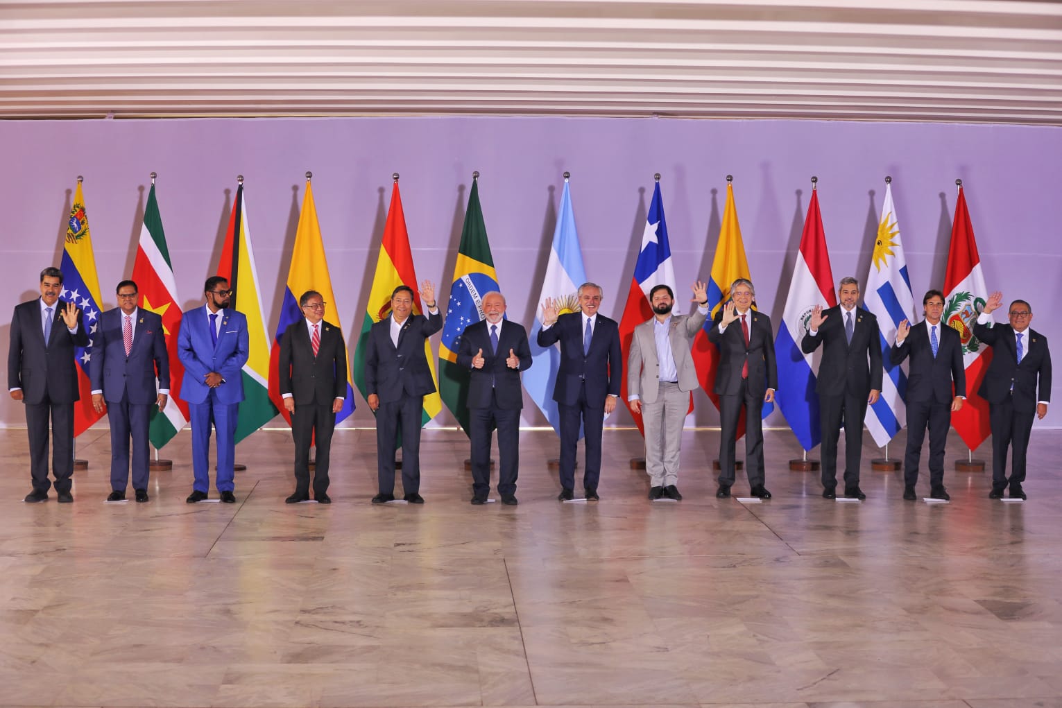 Presidente aboga por “no dejar morir a la Unasur” y trabajar en su relanzamiento