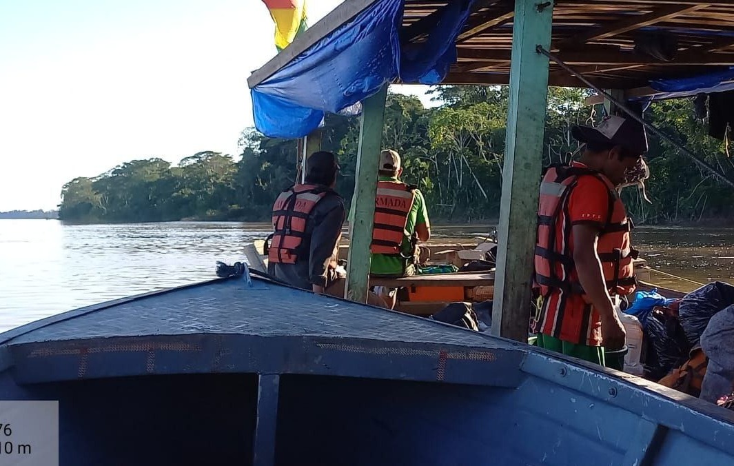 Armada rescata a geólogos y estudiantes en el Río Madre de Dios