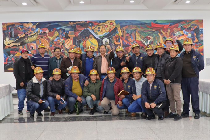 Arce se reúne con dirigentes de Fencomin y destaca avances en su fortalecimiento