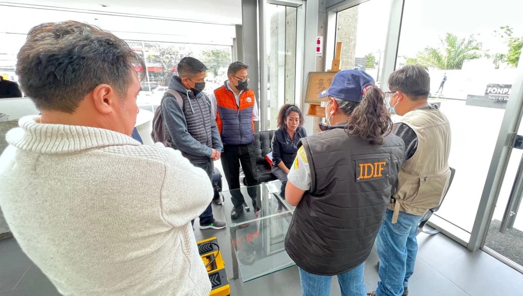 Prueba de luminol confirma inexistencia de manchas de sangre en el edificio Ambassador antes de la muerte de Colodro 