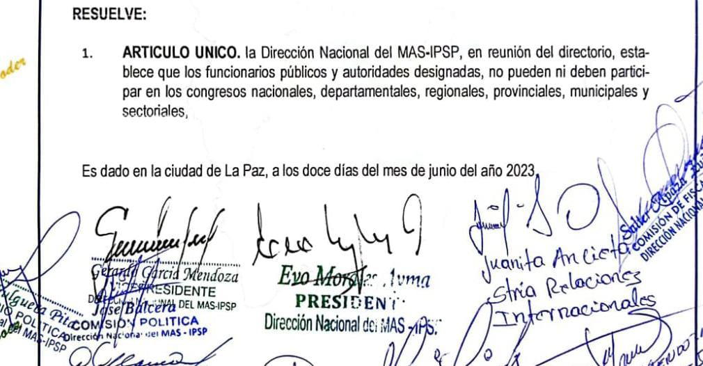 MAS prohíbe a las autoridades electas y funcionarios públicos asistir a sus congresos