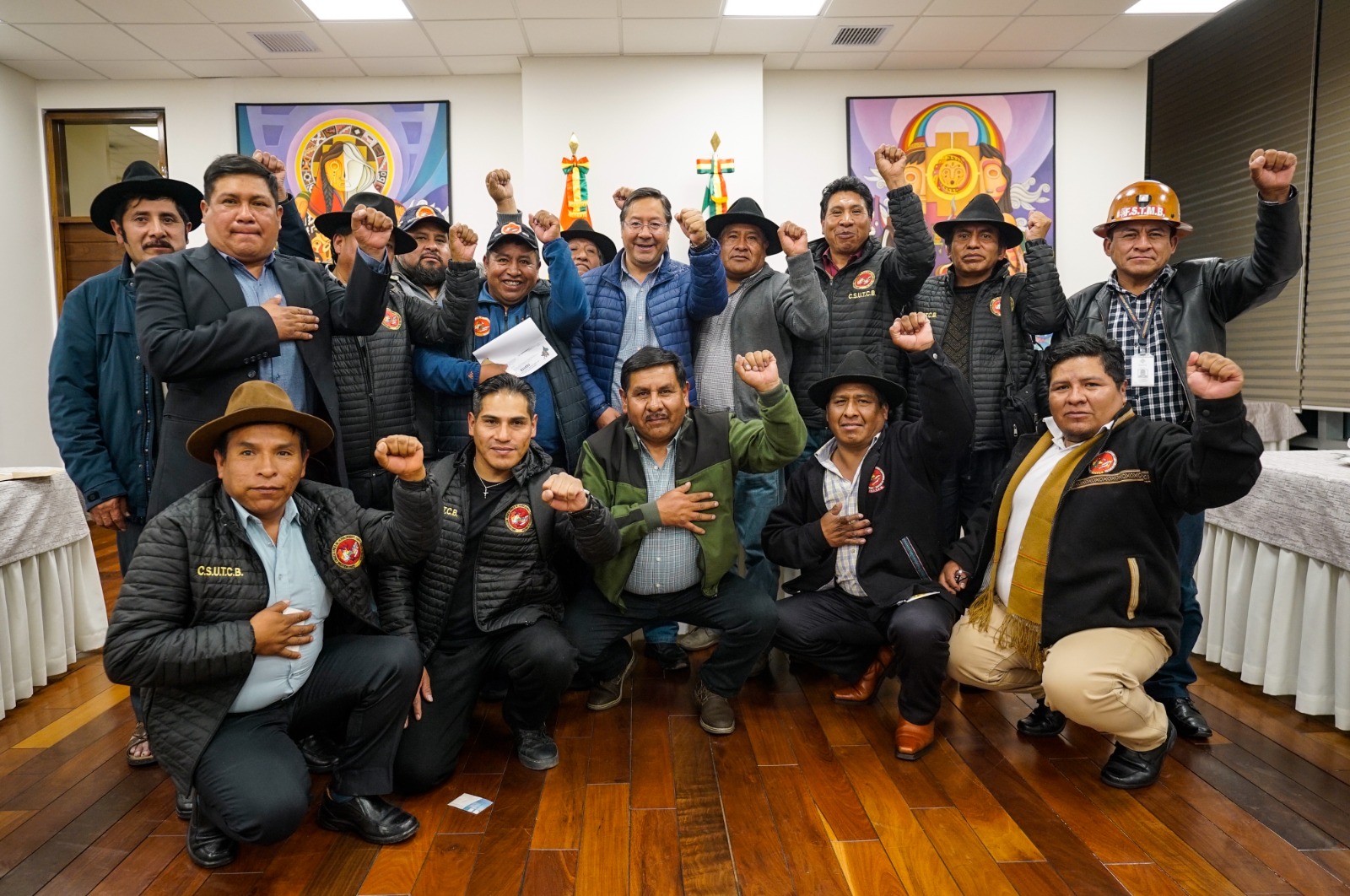 Arce se reunión con dirigencia de la Csutcb y asegura que la unidad “está más fuerte que nunca”