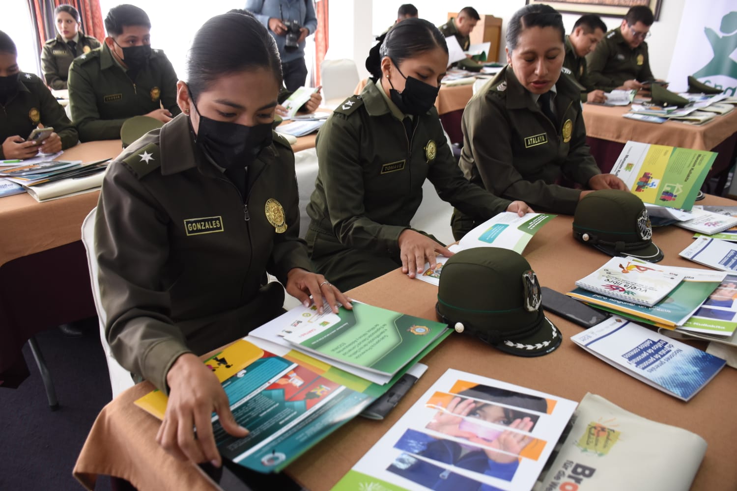 Policías intercambian experiencias para fortalecer la lucha contra la trata y tráfico de personas