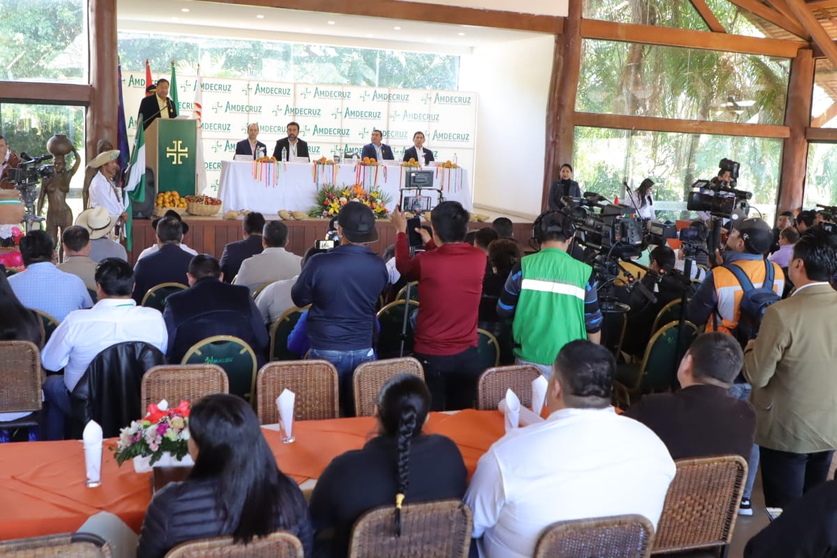 Presidente destaca incremento de transferencias por coparticipación e IDH a municipios cruceños que subió a Bs 2.556 millones