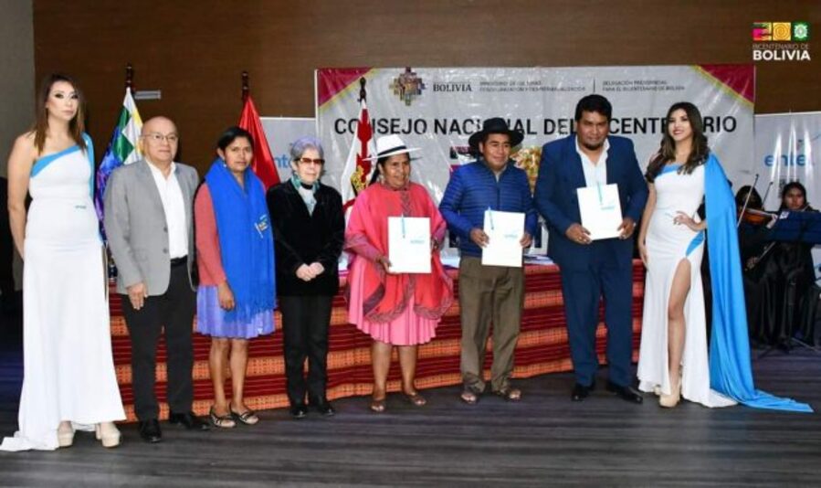 Convocan al Concurso de composición del Himno y Canción Juvenil del Bicentenario, hay Bs 80.000 en premios