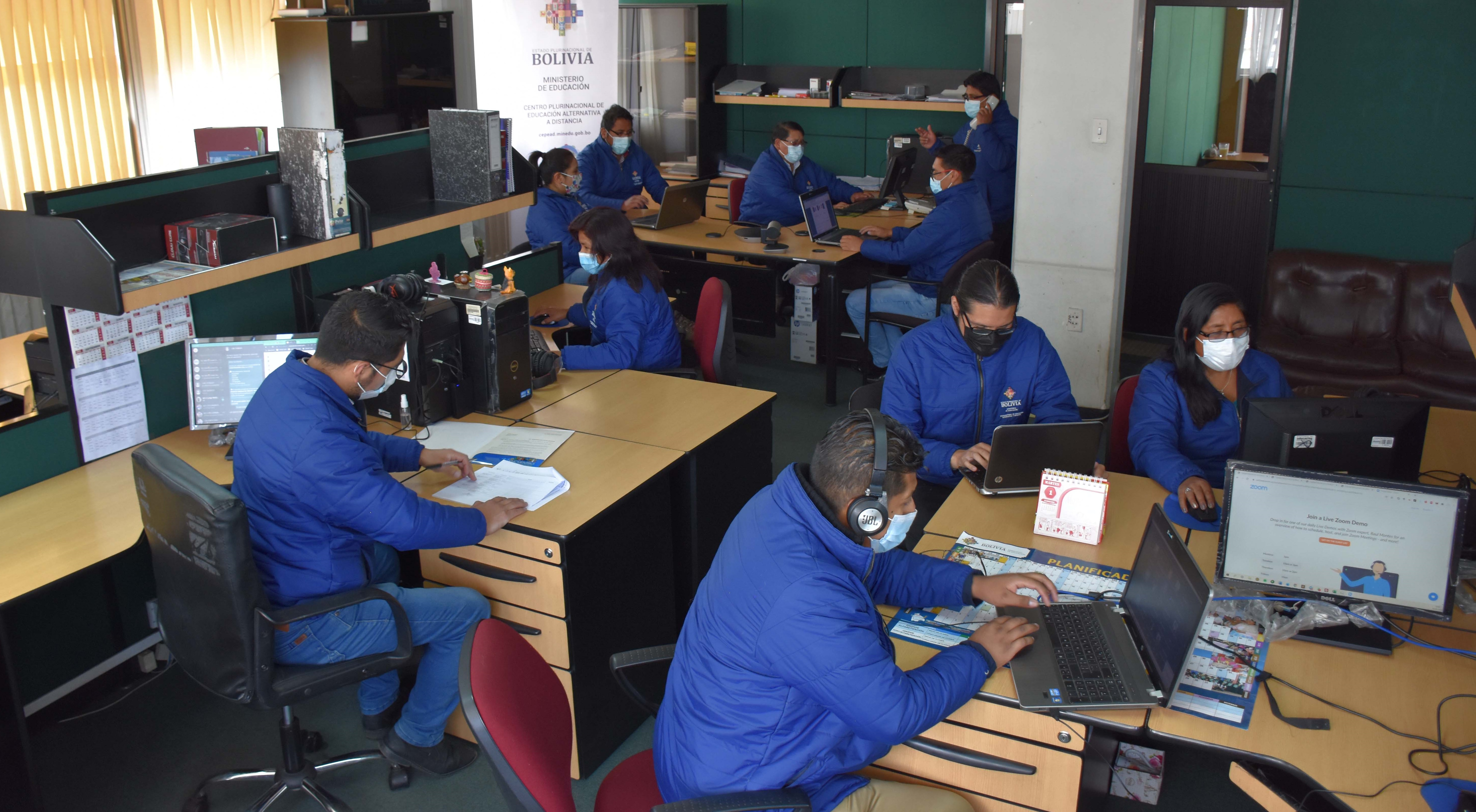 Cepead abre inscripciones para carreras técnicas que benefician a bolivianos que viven en el exterior