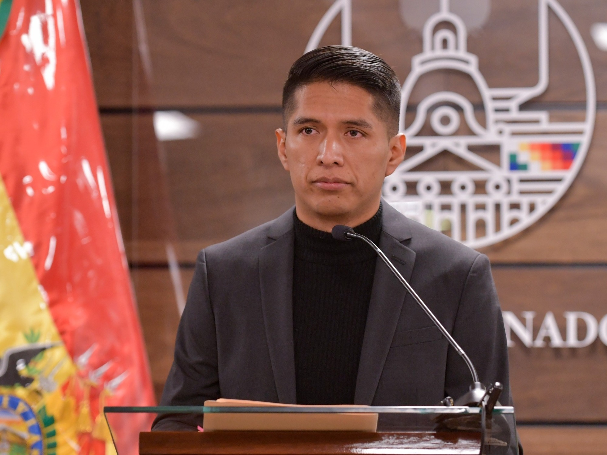 Presidente del Senado califica de “retrógrada, colonialista y antiindígena” propuesta de Goni