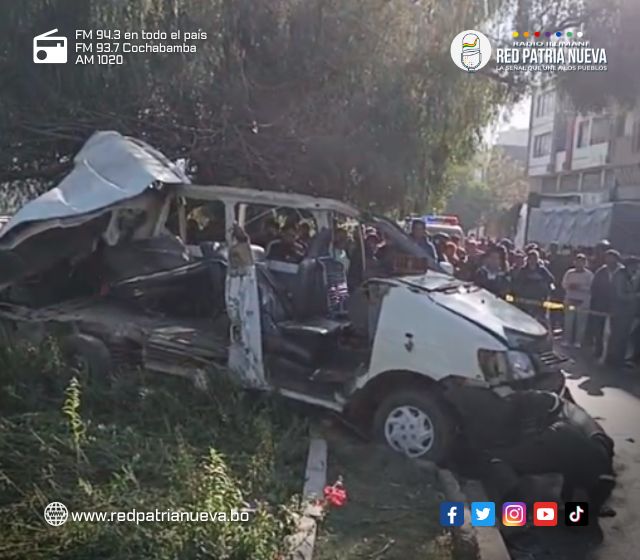 Accidente deja tres fallecidos y alrededor de una decena de heridos en Cochabamba
