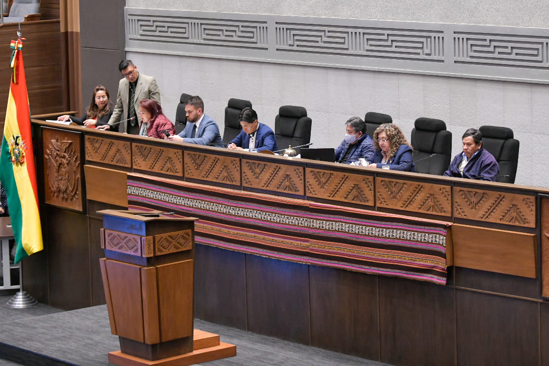 Diputado Cuéllar asegura que censura contra Del Castillo “no tiene efecto”