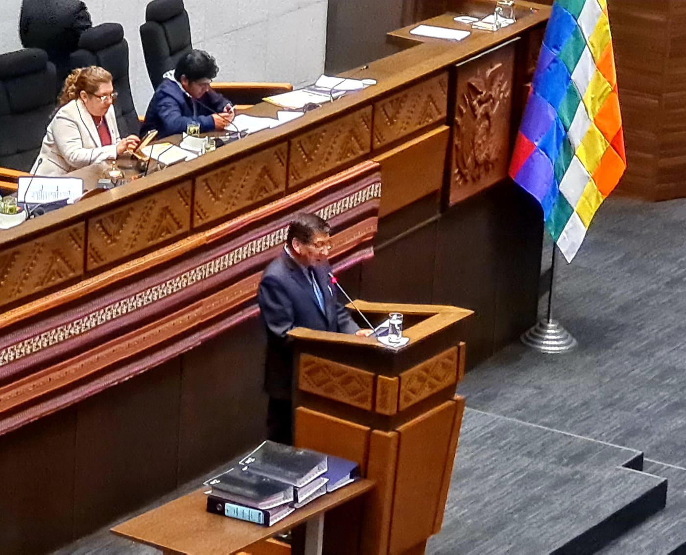 Mayoría del Legislativo da voto de confianza en la interpelación al ministro Rubén Méndez