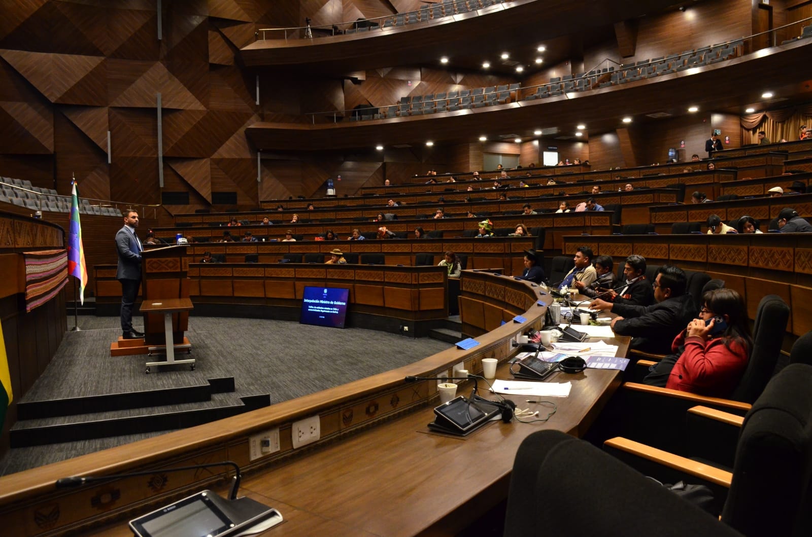 Montaño afirma que Camacho, Mesa y Morales formaron la “nueva megacoalición” para censurar a Del Castillo