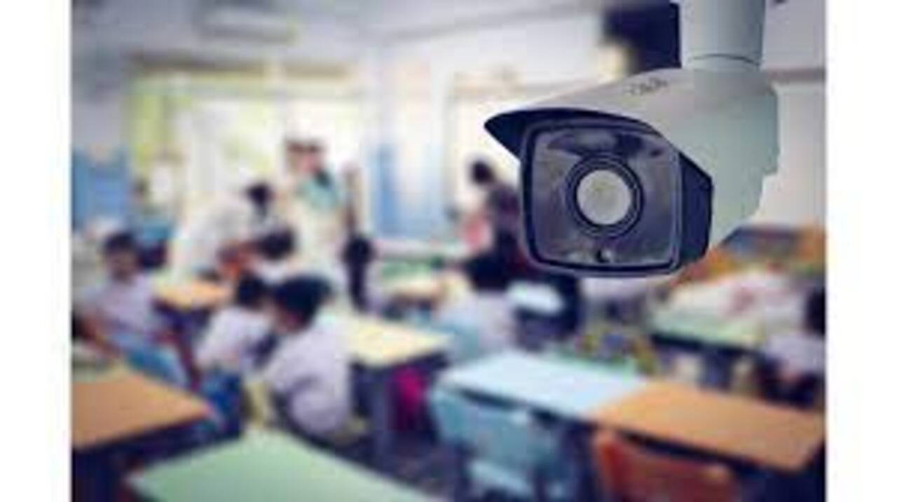 Alcaldía de Santa Cruz compromete instalación de 1.500 cámaras de seguridad en escuelas