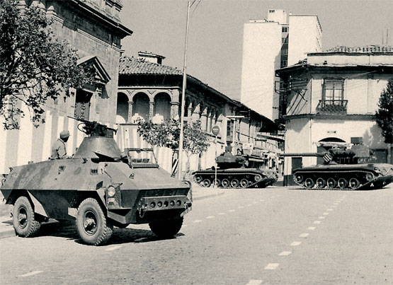 Gobierno paga a las víctimas directas de la violencia política durante las dictaduras militares