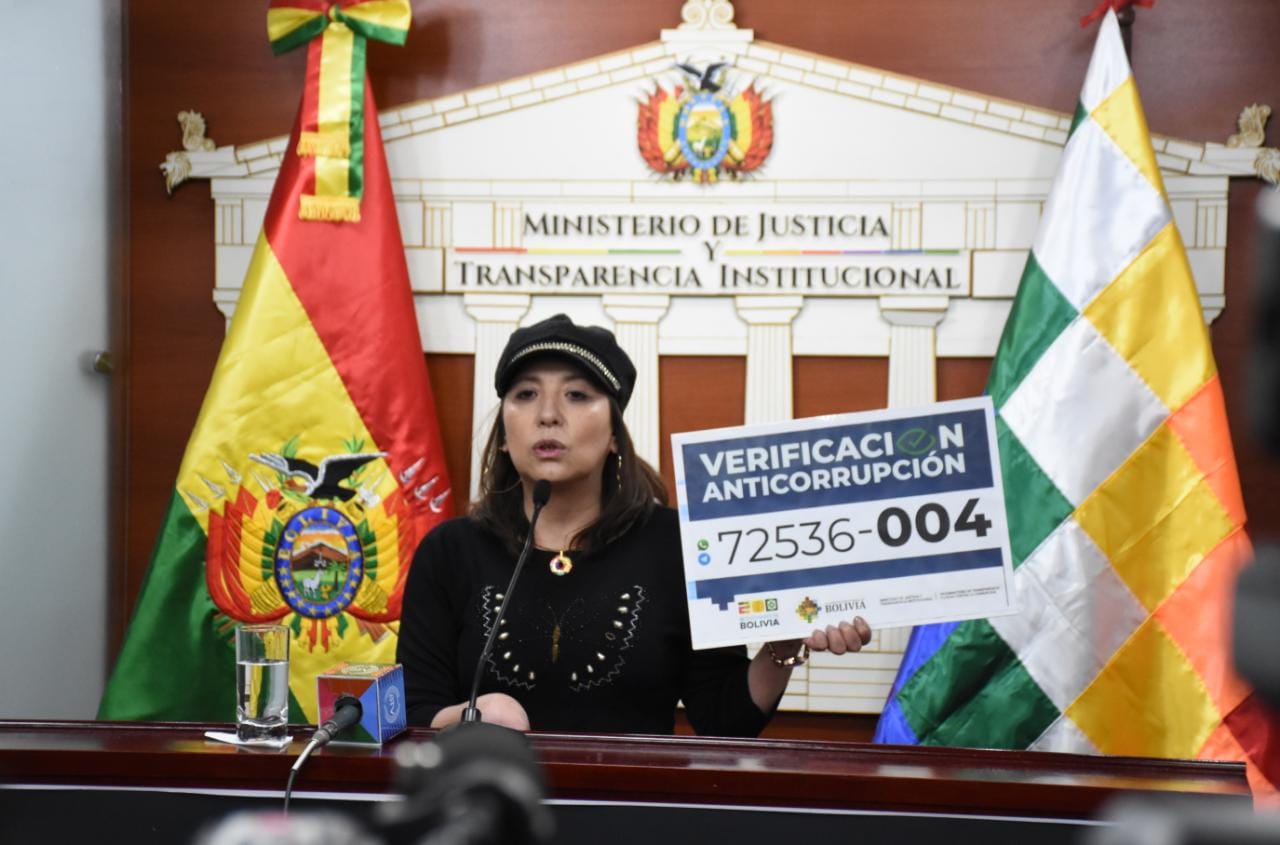 Transparencia habilita línea 72536004 para denuncias de hecho de corrupción como cobros irregulares