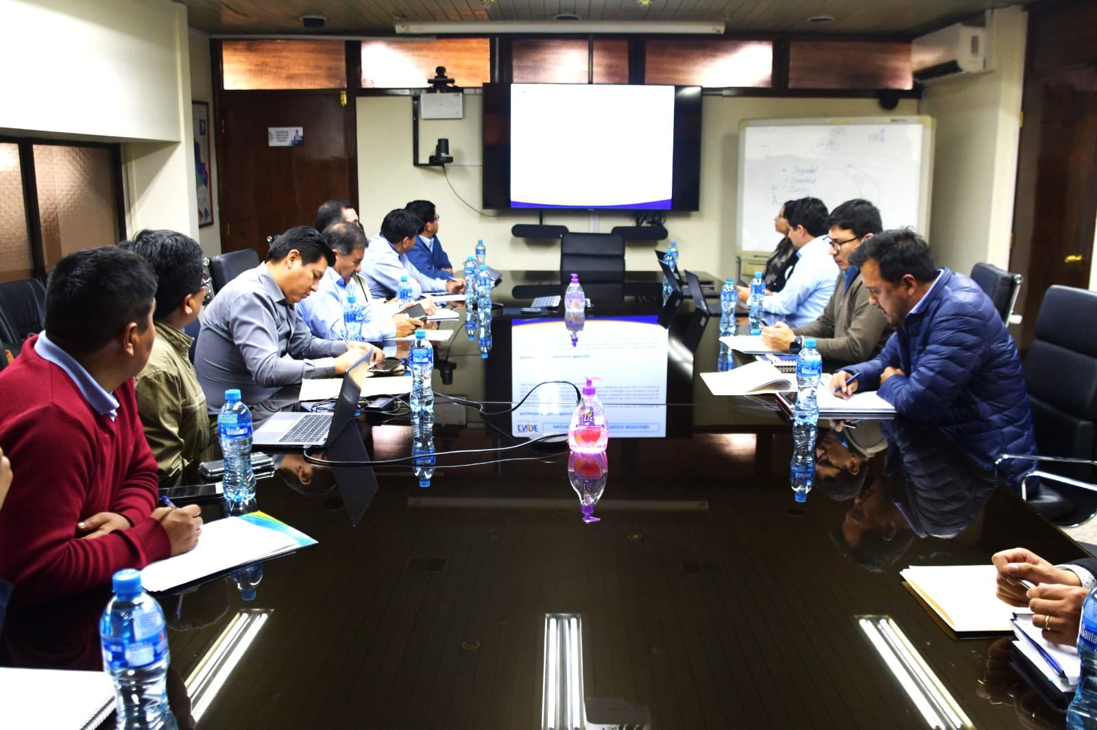 Gobierno, BID y autoridades subnacionales coordinan avances de la tercera fase del proyecto Misicuni