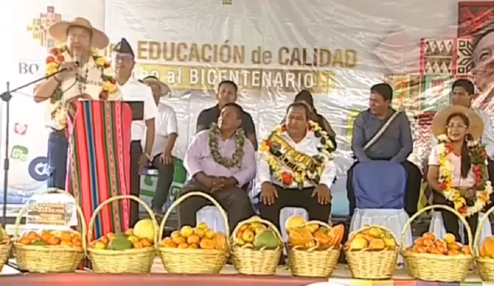 Alto Beni: Arce entrega módulo educativo y garantiza inversión de Bs 207 millones para industrializar plátano y yuca