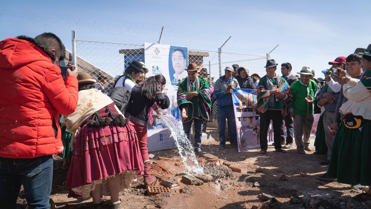 Entregan seis sistema de agua para consumo humano y potenciar la producción en Oruro