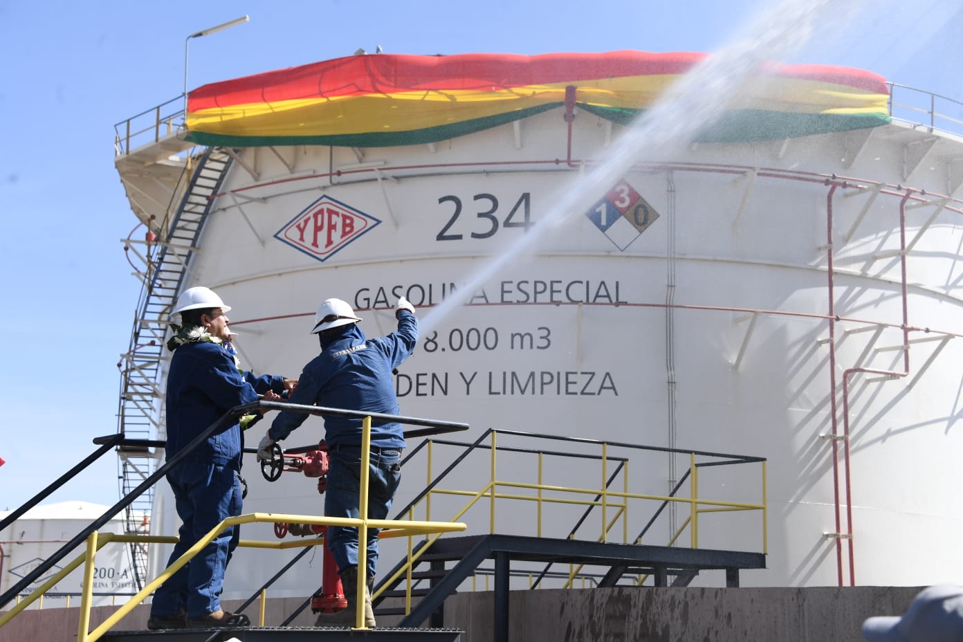 Arce inaugura ampliación de almacenaje en planta de Senkata que garantiza carburantes para La Paz por más tiempo