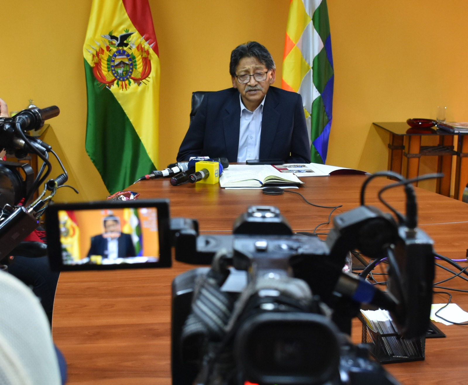 Ministro exhorta a la actividad minera a trabajar sin mercurio y recurrir a la tecnología