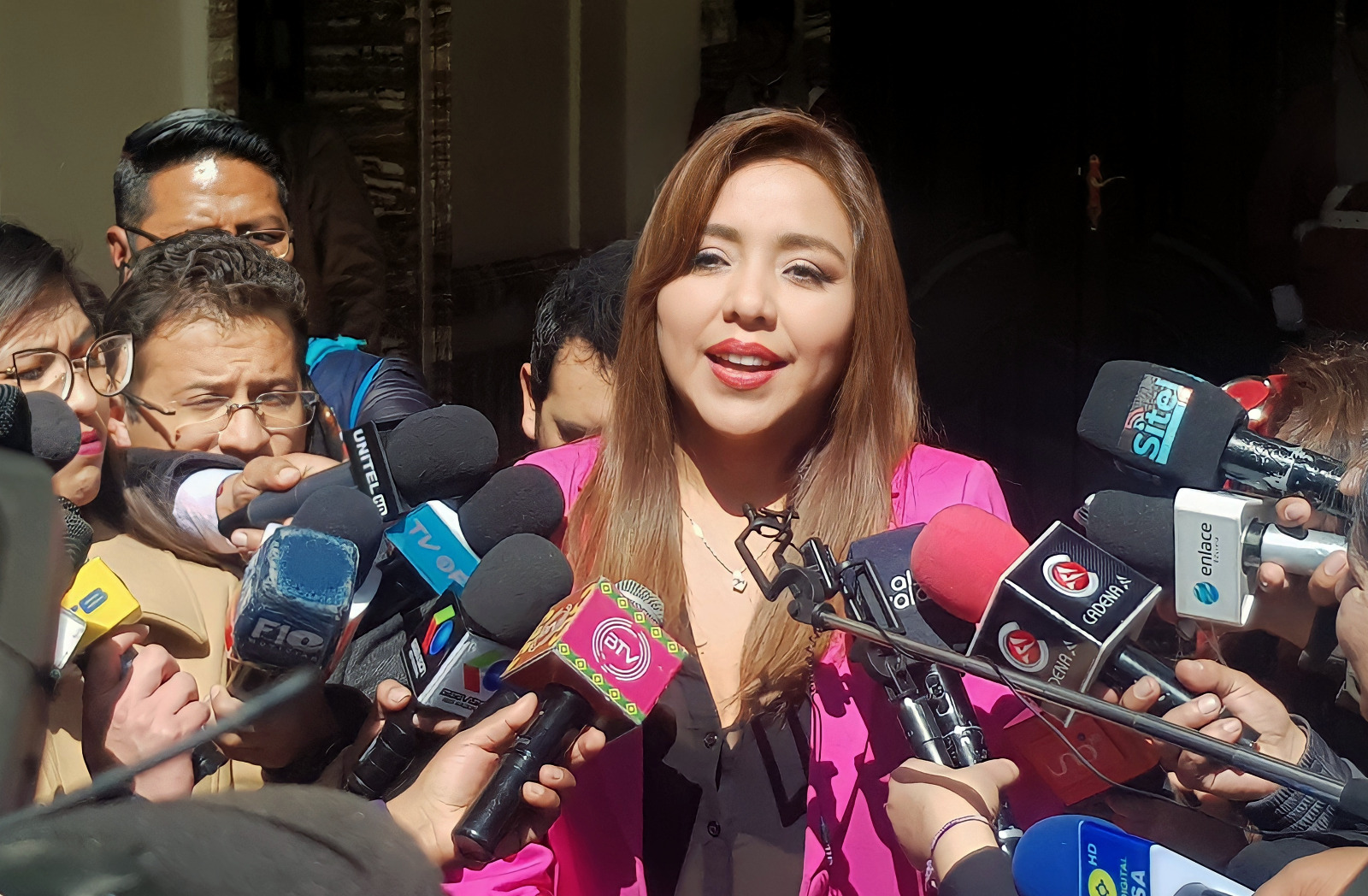 Viceministra Alcón: Desconocer el impacto social del programa “Bolivia Cambia” es un nuevo ataque de la derecha