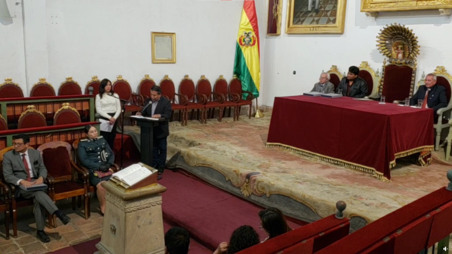 Los debates para el nacimiento de Bolivia fueron recogidos en un facsímil entregado a la Casa de la Libertad